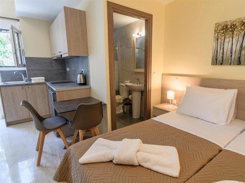 Varvaras Diamond Hotel 普拉坦斯 外观 照片