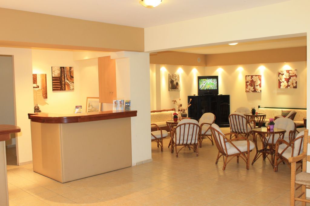 Varvaras Diamond Hotel 普拉坦斯 外观 照片